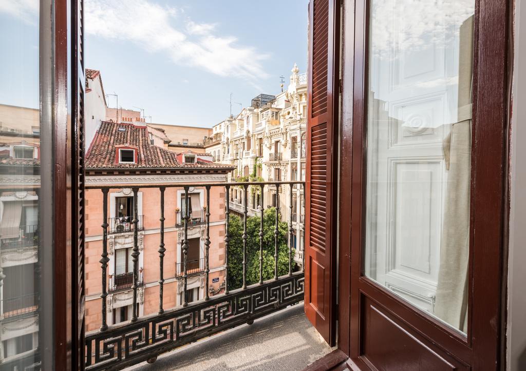 Apartamentos Madrid Centro W Exterior foto