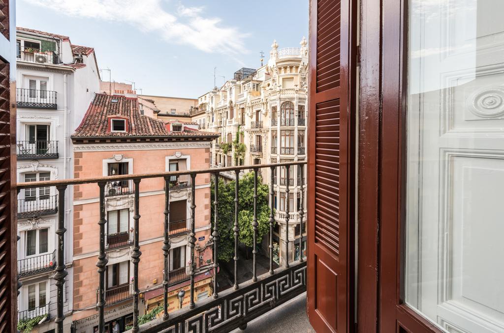 Apartamentos Madrid Centro W Exterior foto