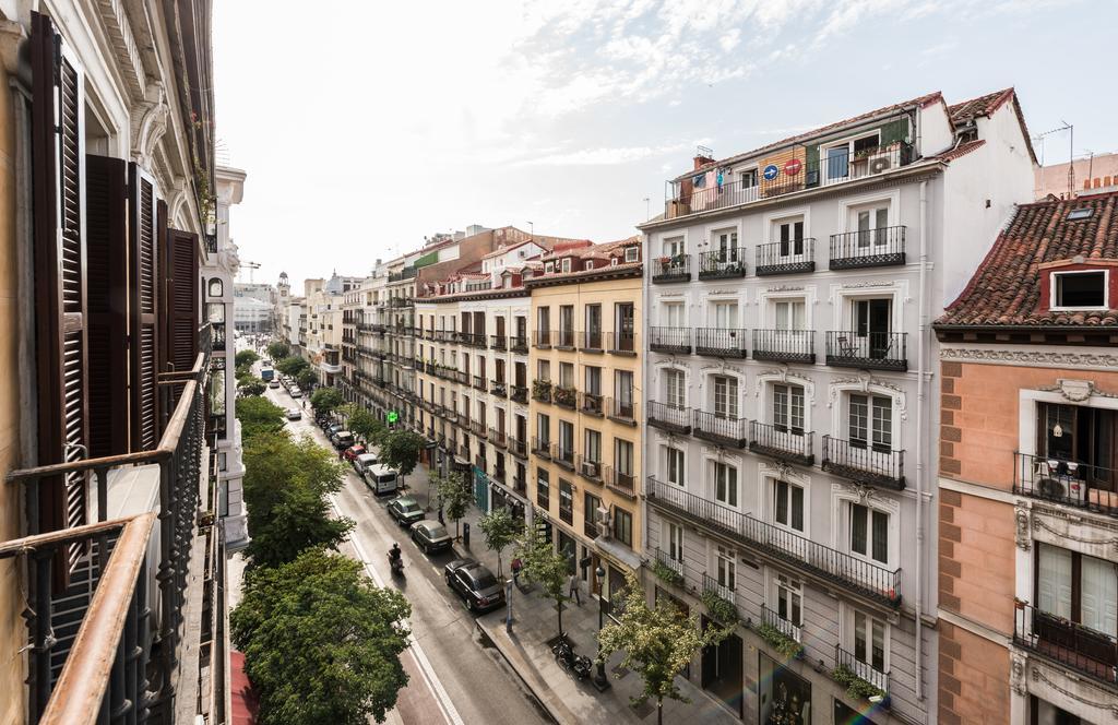Apartamentos Madrid Centro W Exterior foto