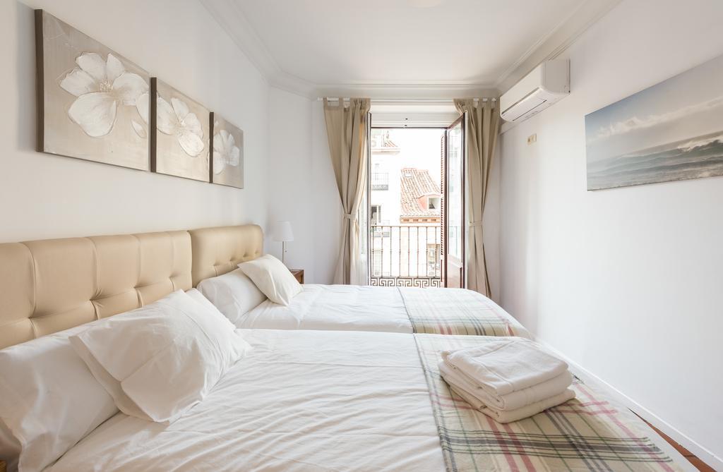 Apartamentos Madrid Centro W Exterior foto