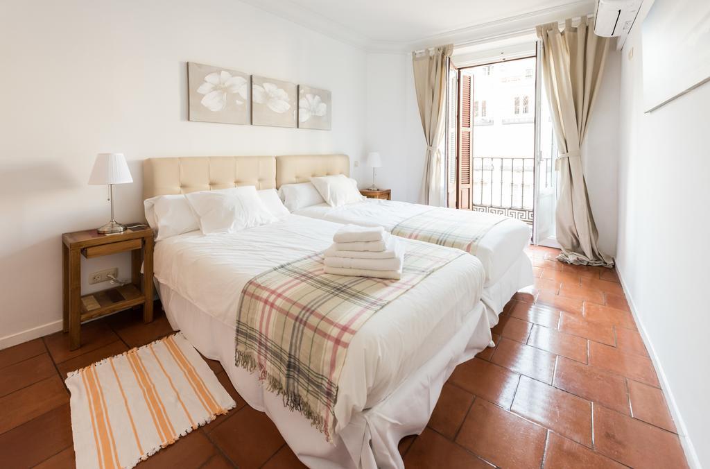 Apartamentos Madrid Centro W Exterior foto